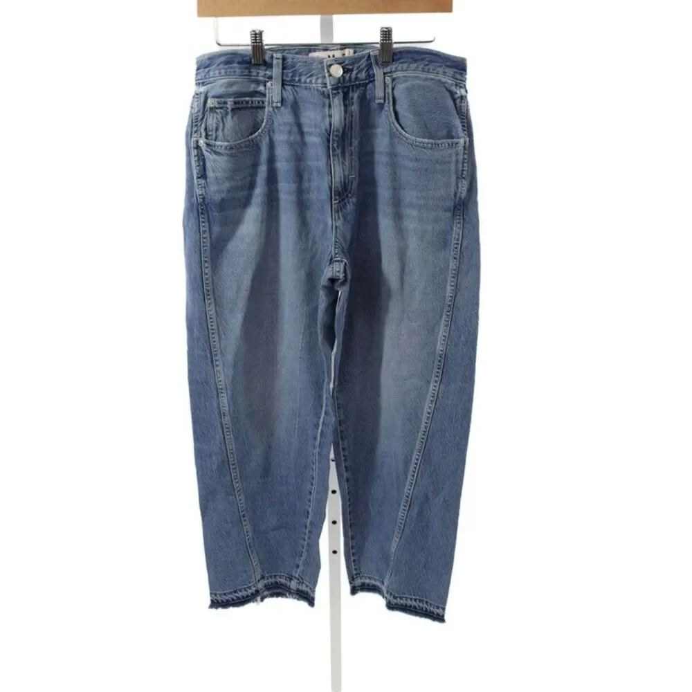 Amo Womens Cropped Blue Jeans Size 28